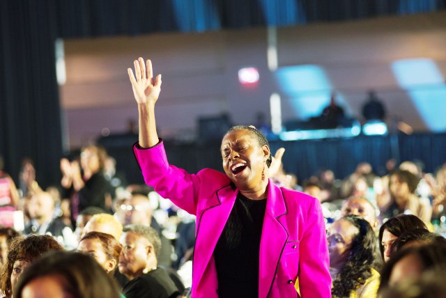 09-19-13cbcf-1380-prayer-breakfast-kea_taylor-640