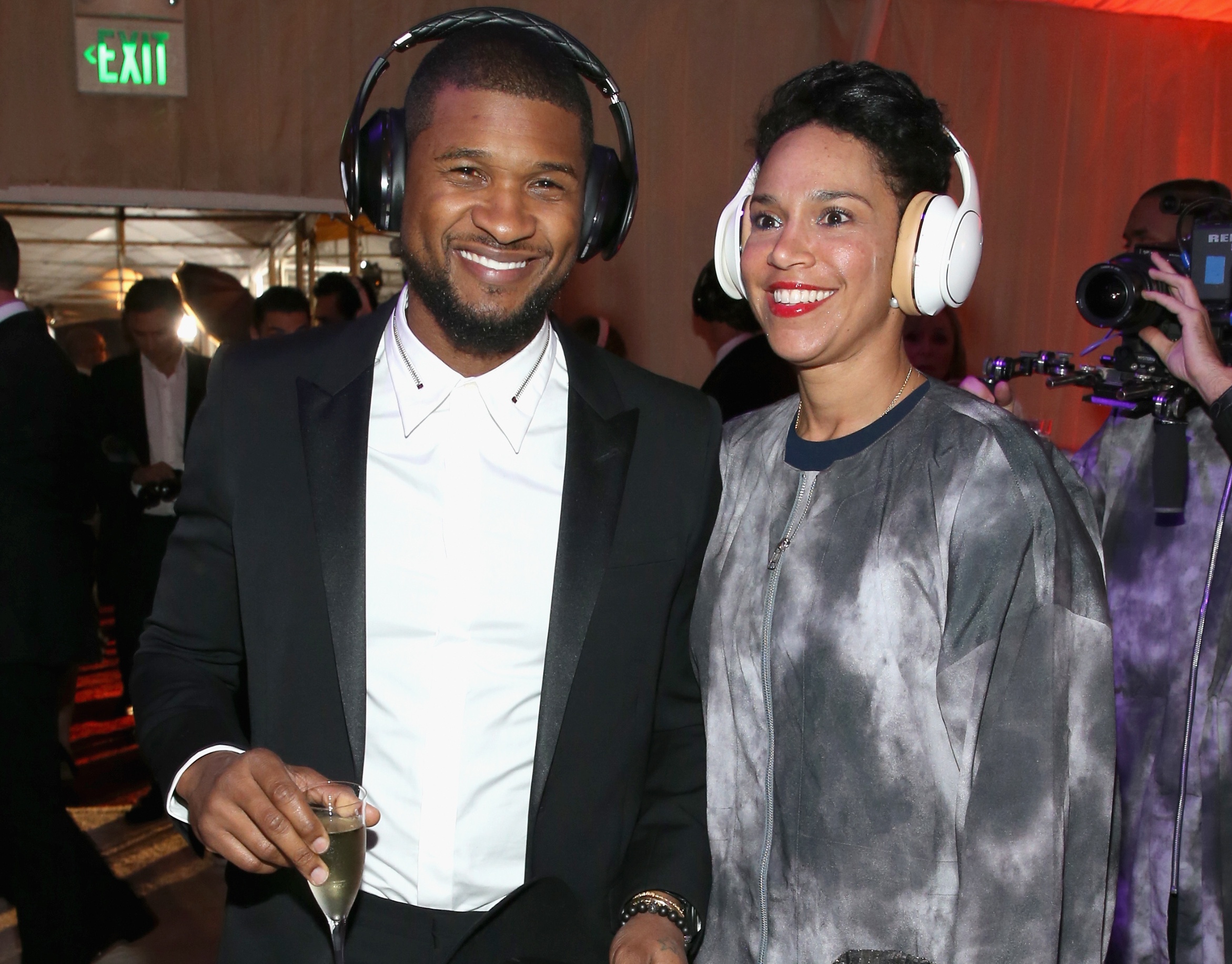 The Art Of Elysium And Samsung Galaxy Present Marina Abramovic's HEAVEN - Silent Cocktail Hour