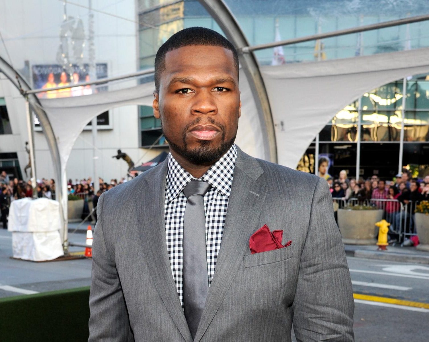 The 40th American Music Awards - Red Carpet