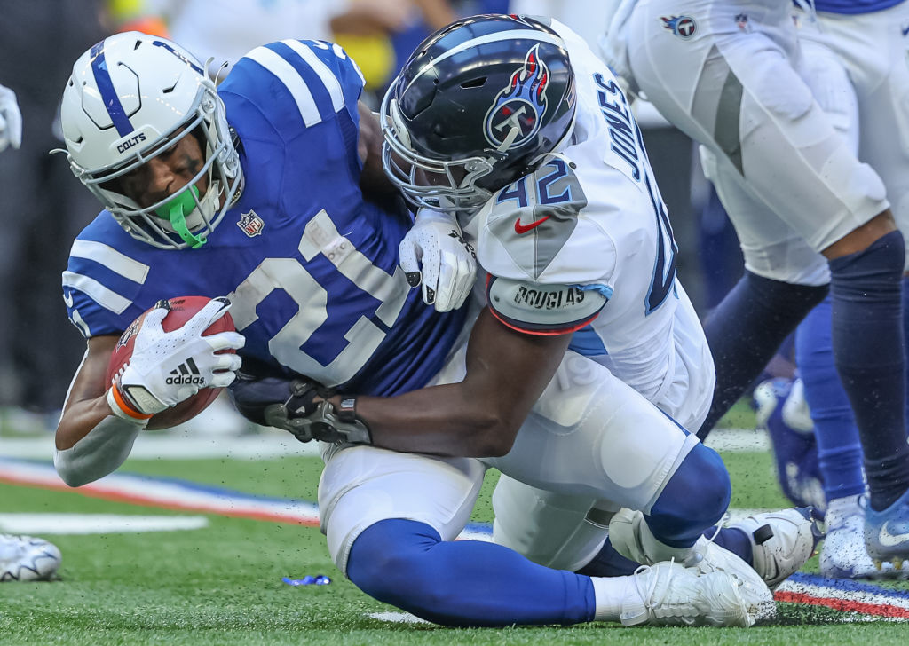 Tennessee Titans v Indianapolis Colts