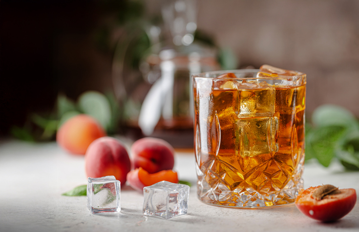 peach or apricot iced tea